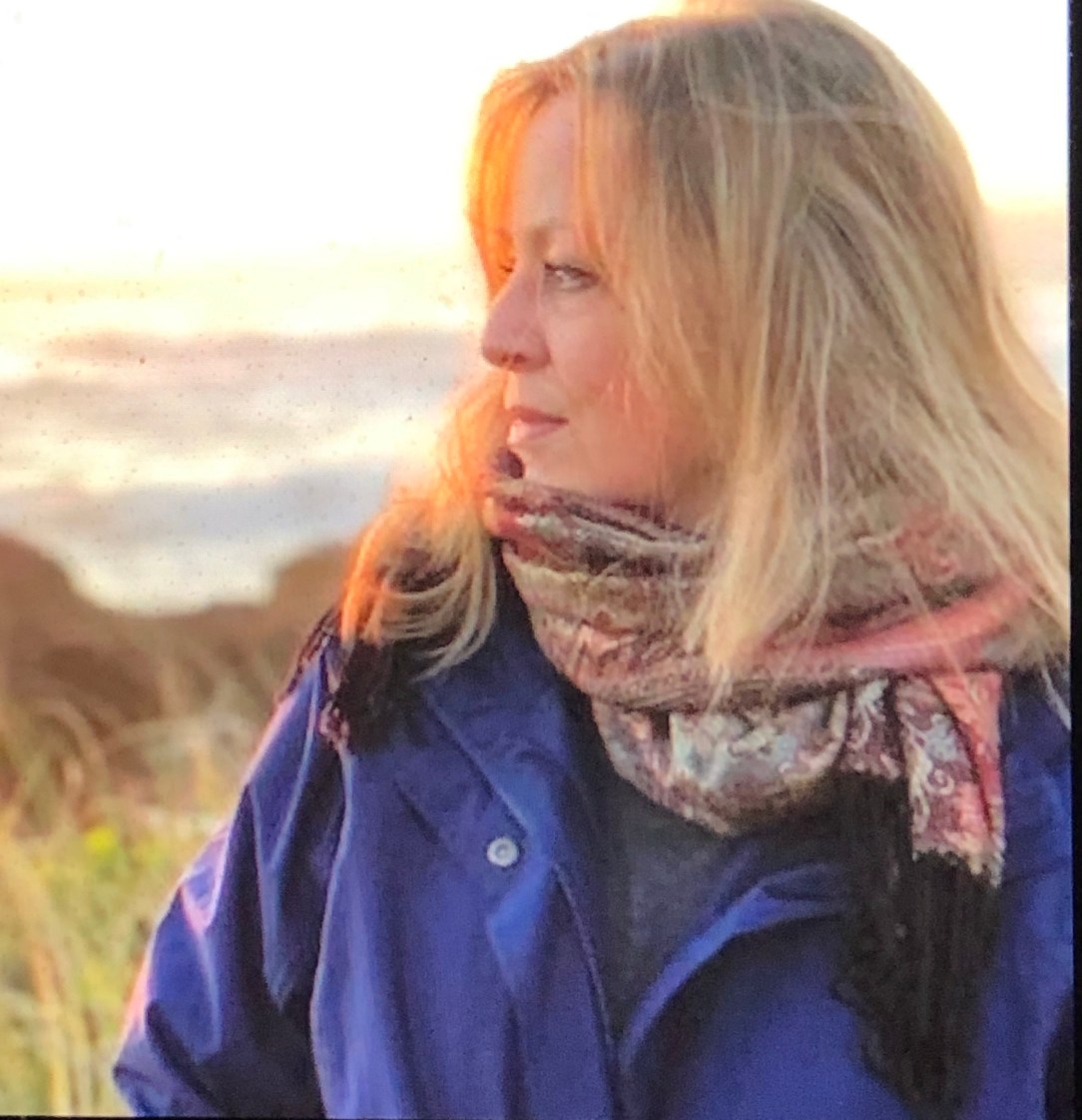 941E9D6C-E37A-4EA2-BE8E-B78F40F1F419_1_201_a