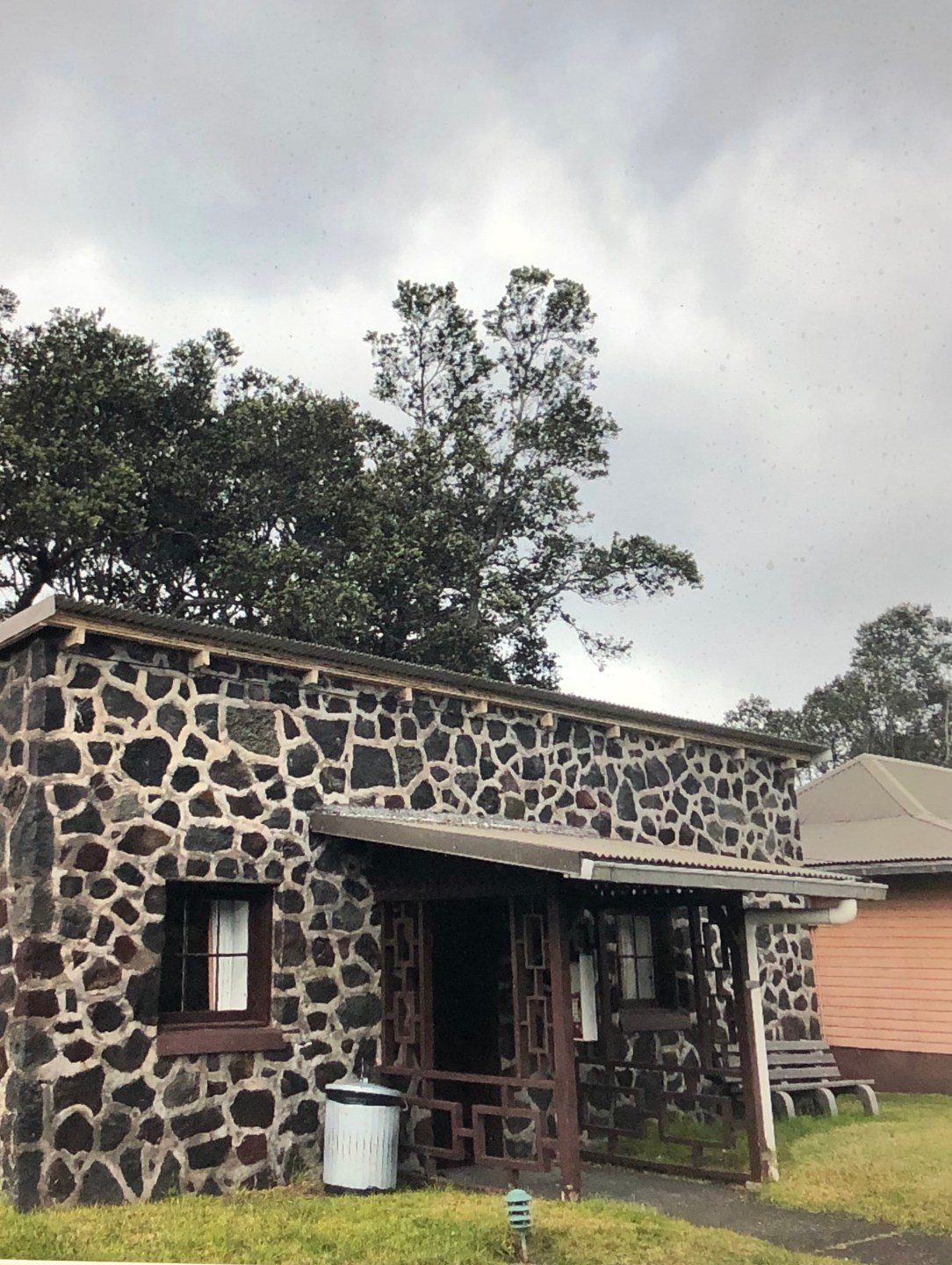 8996E0DA-E481-44EC-AB11-FCF168D055D9_1_201_a